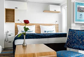 TUI Cruises Mein Schiff 4 Accommodation Family Balcony Suite.jpg